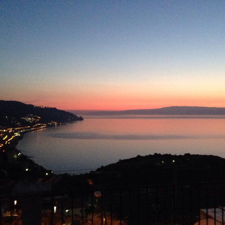 La Casetta Di Mary Taormina Cameră foto